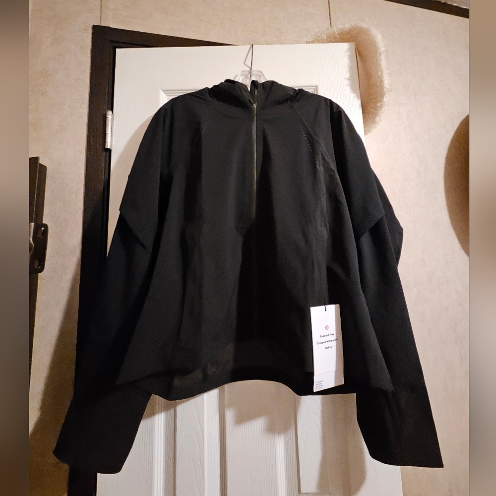 Lululemon Cropped Waterproof Jacket